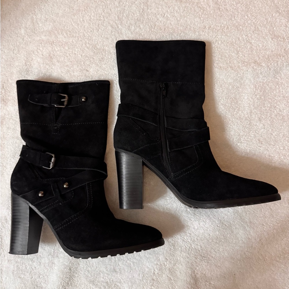 Elegant Black Suede Women's Boots